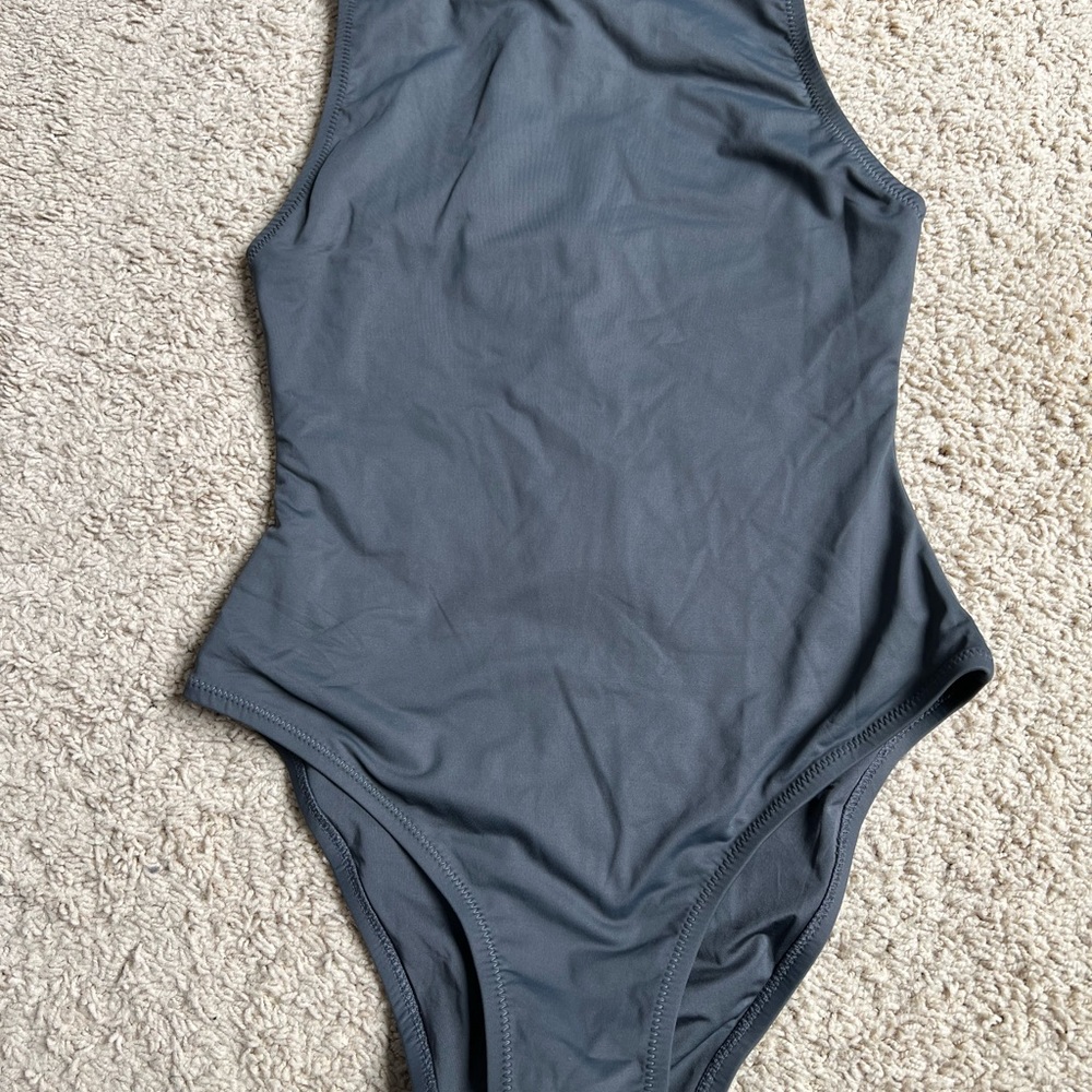 SOLD OUT ONLINE Skims sleeveless one piece in Gunmetal colour. - Picture 5 of 5